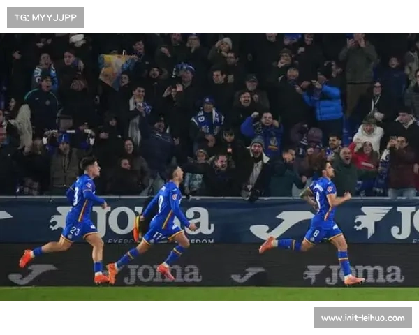 赫塔菲vs西班牙人：欧战资格生死战，马约拉尔与米拉锋线对决。