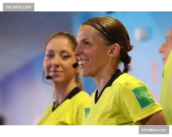 纪录片《法甲女裁判》上映，揭示女性裁判的成长之路